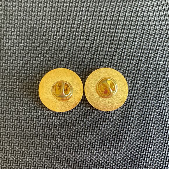 Sahib Shrine Circus Mom and Dad Pin 1997 Collectors Pins with Backs Great Cond. - Picture 4 of 5